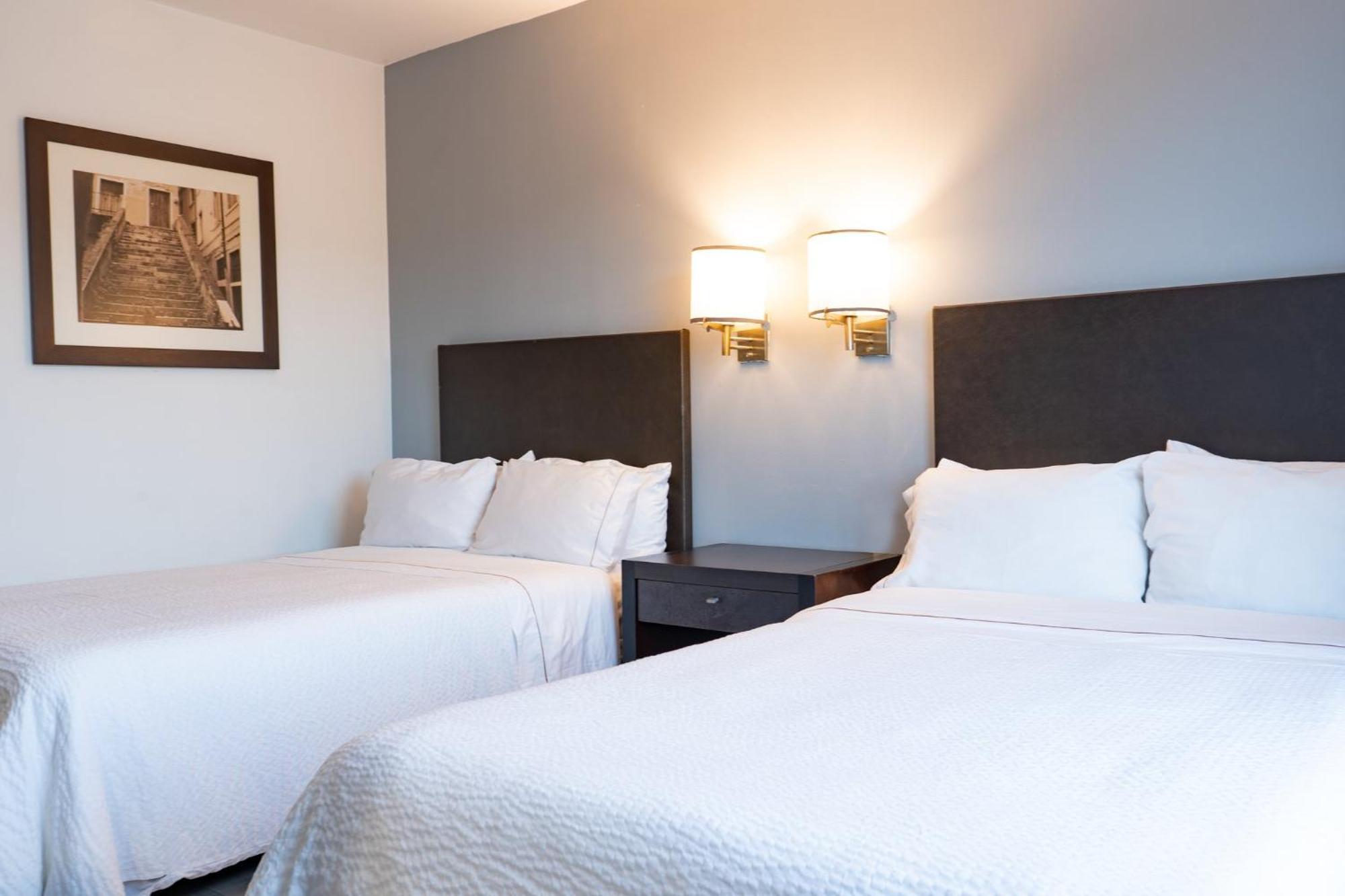 Fiesta Inn Тепик Экстерьер фото