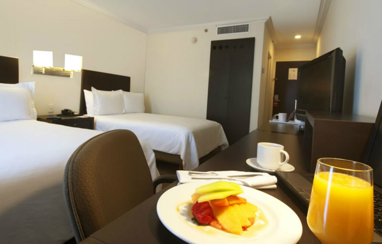 Fiesta Inn Тепик Экстерьер фото